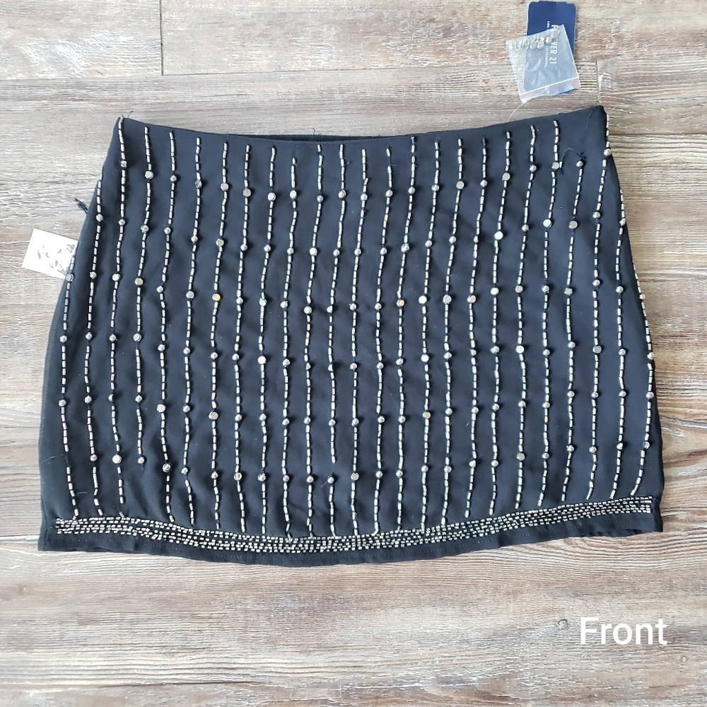 NWT Black with Silver Beaded Skirt size 28